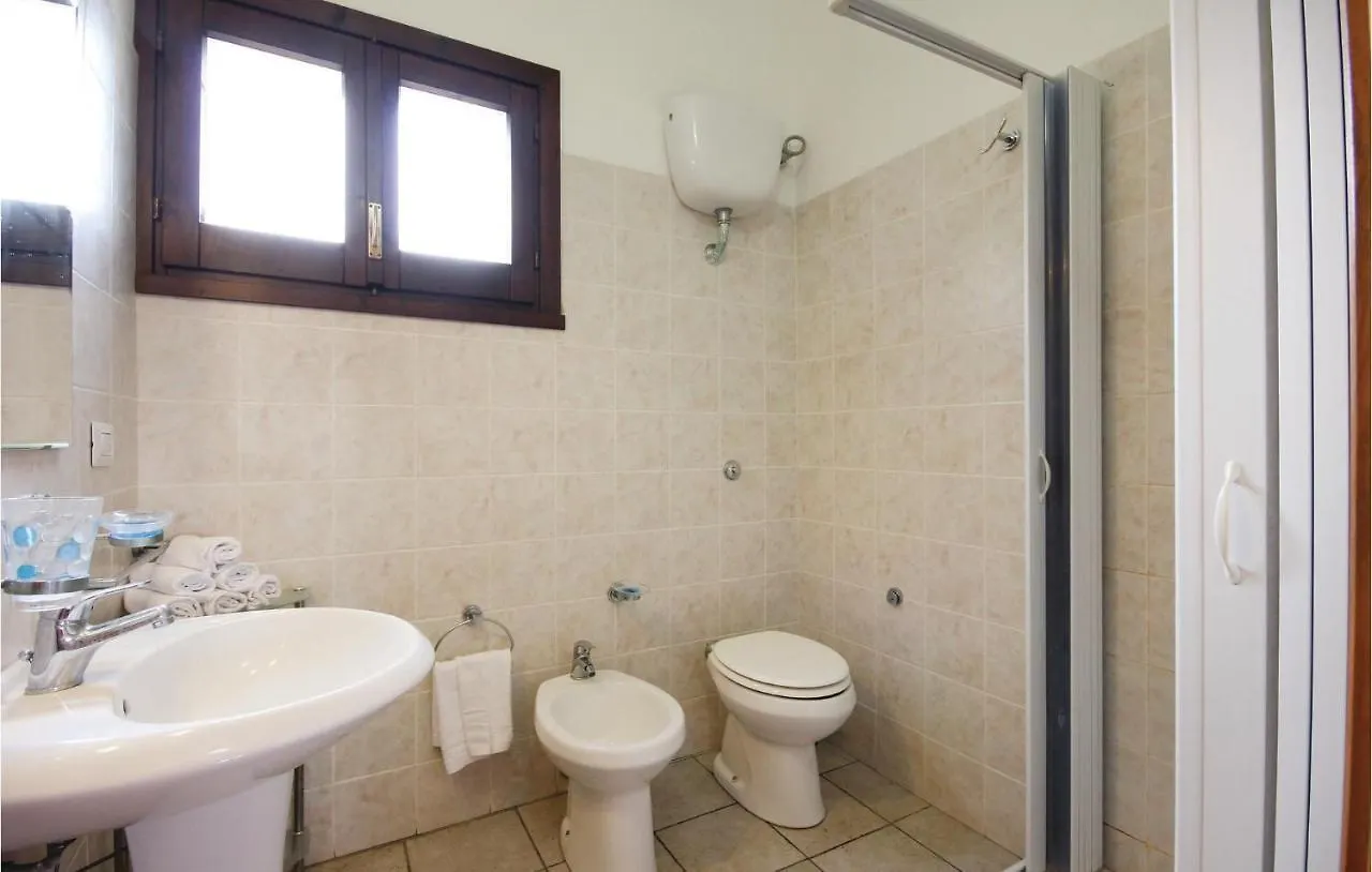 Awesome Apartment In Costa Rei -Ca- With Kitchen مونتي ناي 0*,  إيطاليا