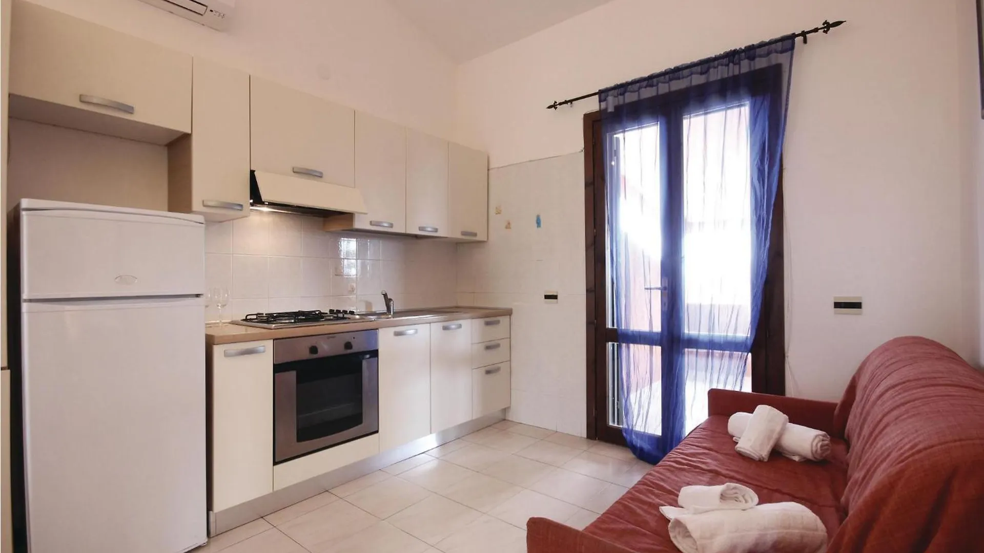 Awesome Apartment In Costa Rei -Ca- With Kitchen مونتي ناي